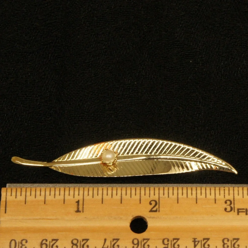 Gold Tone Leaf Brooch Long Curved Faux Pearl Accent Textured Pin Wear See Photos